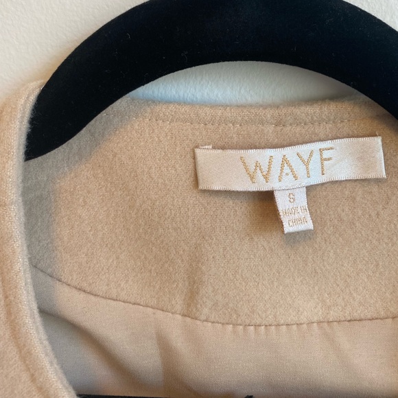 Perfect condition Cream Wayf Cape - Picture 5 of 5
